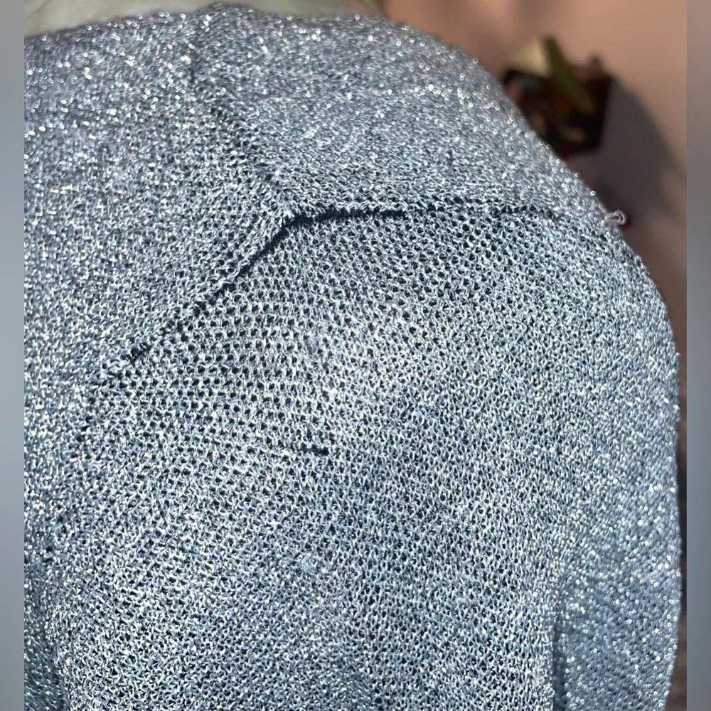 Monroe & Main’s Shimmer Silver Size S Gifting Seater Small manufacturer defect